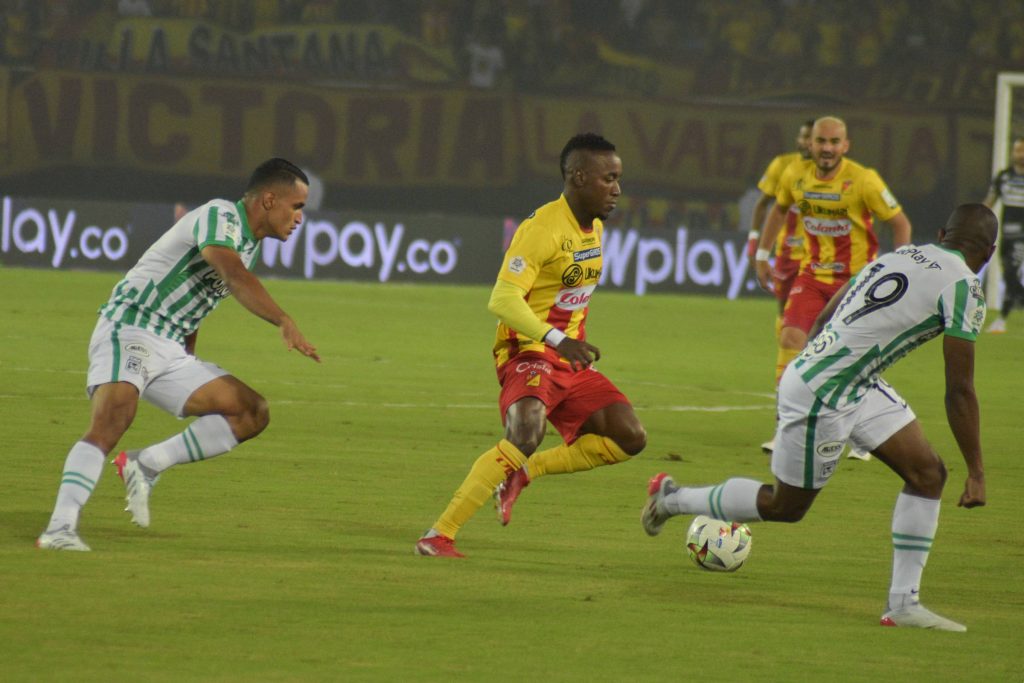Nacional visita al Pereira y Junior recibe al Cali esta noche Este miércoles comienza la segunda fecha de los cuadrangulares semifinales de la Liga BetPlay con dos atractivos encuentros correspondientes al Grupo A.