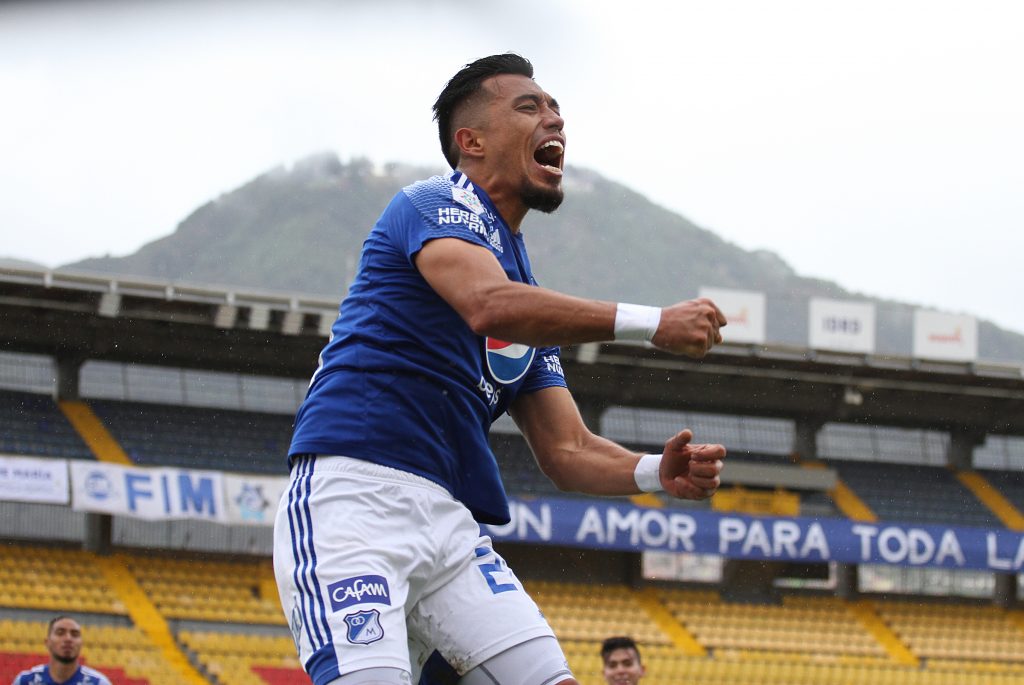 En redes sociales Fernando Uribe se despidió de Millonarios Conseguir un delantero de calidad, que anote 23 goles es una temporada es una tarea titánica, y más en el fútbol colombiano. Es por esa razón que desde ya los hinchas de Millonarios echan de menos a Fernando Uribe, pues el atacante hoy se despidió de toda la familia del conjunto 'Embajador'.