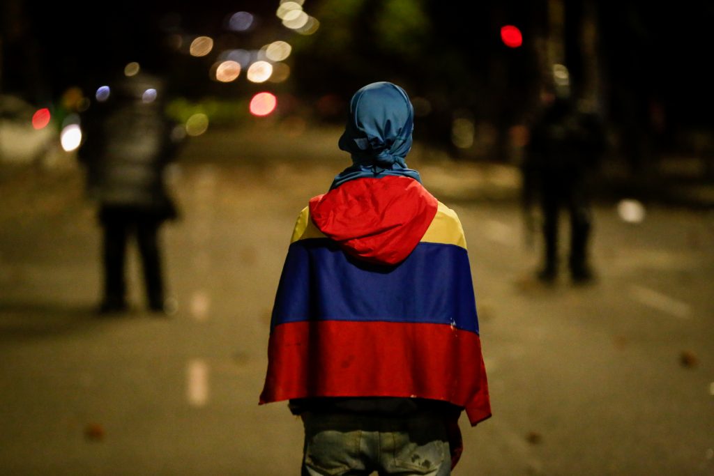 Hubo abuso desproporcionado de la Fuerza Pública, dice la ONU 3 Hubo abuso desproporcionado de la Fuerza Pública, dice la ONU En un reporte entregado, este miércoles, sobre los hechos ocurridos durante el paro nacional de mitad de año, la Oficina de los Derechos Humanos de la ONU, aseguró que durante esas jornadas hubo abuso desproporcionado de la Fuerza Pública.