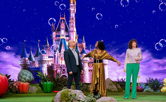 Los recomendados para que no se pierda este mes en Disney+ 3 Los recomendados para que no se pierda este mes en Disney+ Entre películas, series, el universo Star Wars y documentales, Disney presenta sus mejores propuestas de estreno para el último mes del año.
