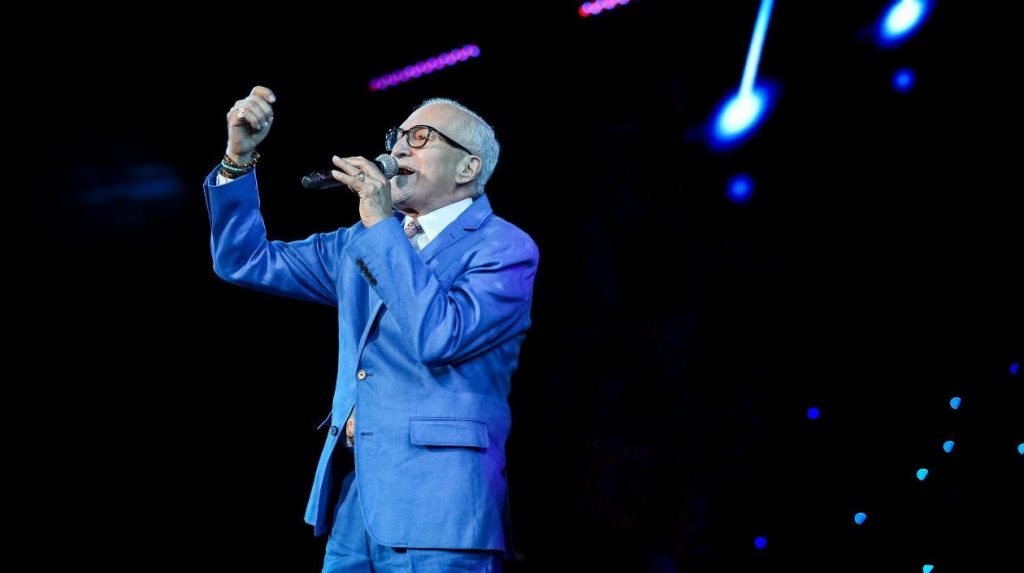 Luto en la salsa por la muerte del cantante Paquito Guzmán El cantante de salsa&nbsp;Frank Guzmán Geigel, conocido en la industria de la música como&nbsp;Paquito Guzmán, falleció este jueves a los 82 años,&nbsp;informó su familia en comunicado de prensa.