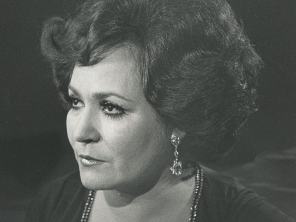 A sus 82 años falleció la famosa actriz Carmen Salinas 2 A sus 82 años falleció la famosa actriz Carmen Salinas La actriz mexicana Carmen Salinas, veterana estrella de recordadas telenovelas y en el cine, falleció este jueves, informó su familia a través de redes sociales.