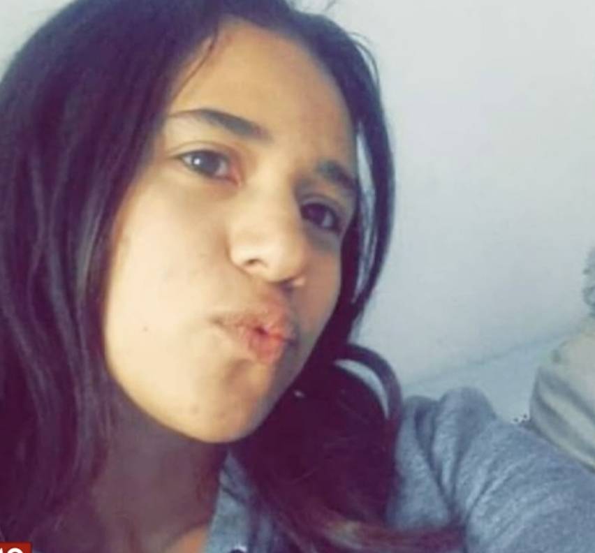 Ya son 68 días en el hospital por salvaje agresión de su ex Sesenta y ocho días en el Hospital Simón Bolívar ha pasado la joven de 21 años, Laura Vanessa Rincón Álvarez, en un suplicio que está lejos de terminar. Desde la madrugada del 9 de octubre, la muchacha ha visto sus sueños truncados por las agresiones de las que fue víctima cuando su entonces pareja sentimental le regó tínner a ella y su perrito, y luego les prendió fuego. La mascota murió días después.