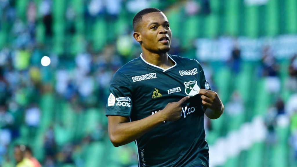 Este es el 11 ideal del fútbol colombiano en 2021 11 Este es el 11 ideal del fútbol colombiano en 2021 Para el fútbol, este 2021 ya terminó y durante todo el año hubo grandes protagonistas que se robaron el show y los reflectores por su alto rendimiento, cifras y actuaciones en los diferentes clubes de la Liga colombiana. Además, marcaron la diferencia y le dieron ‘caché’ al torneo.