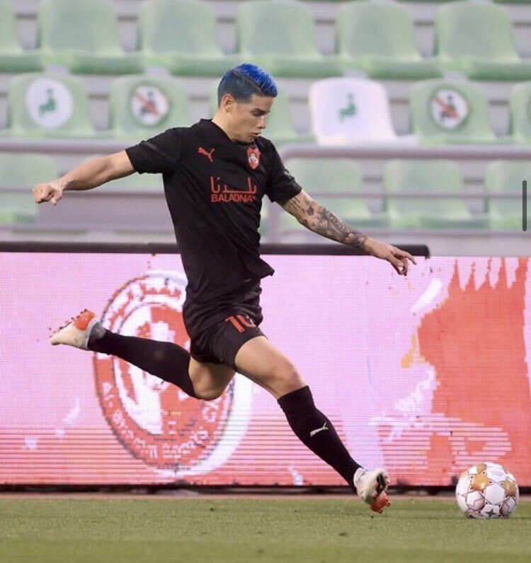 EN VIDEO: James volvió a ser titular del Al Rayyan y puso pase gol Una buena actuación tuvo este miércoles el mediocampista colombiano James Rodríguez, quien volvió a la titular del Al Rayyan de Catar, y esta vez incluso fue protagonista en uno de los goles con los que su equipo se impuso como visitante por 1-2 al Al Shamal, en la jornada 11 de la liga.