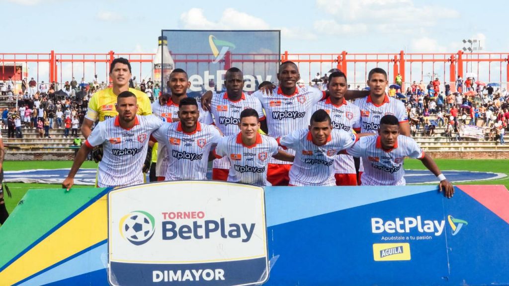 Dimayor investigará el polémico ascenso del Unión Magdalena 1 Dimayor investigará el polémico ascenso del Unión Magdalena Sigue la polémica por el triunfo del Unión Magdalena el pasado fin de semana en Villavicencio 2-1 frente a Llaneros F.C., que a la postre significó su regreso a la primera división del Fútbol Profesional Colombiano. La victoria, obtenida entre el minuto 94 y 95 del tiempo adicional, causó gran sospecha, por la forma en la que fueron conseguidas las dos anotaciones del ciclón.