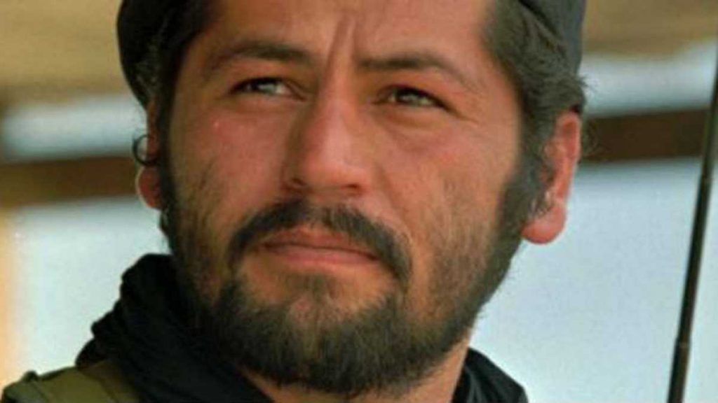 El prontuario y las atrocidades detrás de alias 'Romaña' 2 El prontuario y las atrocidades detrás de alias 'Romaña' Los golpes a las disidencias de las Farc parecen no detenerse. Esta mañana se dio a conocer que, presuntamente, en las mismas circunstancias en las que habría fallecido el líder guerrillero alias 'El ´Paisa’, también se dio de baja a Henry Castellanos, alias ‘Romaña’, cabecilla de la dirección nacional de la 'Segunda Marquetalia’.