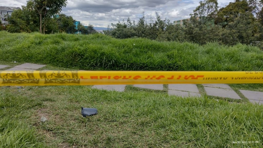 Hallan cadáver de 'Ñoño' con heridas de arma cortopunzante 1 Hallan cadáver de 'Ñoño' con heridas de arma cortopunzante A alias 'Ñoño' lo mataron la madrugada de ayer en el barrio San Cristóbal. La noticia de su muerte sorprendió a los habitantes de esta zona, quienes afirmaron que el hombre era muy conocido por el sector y no se metía con nadie.