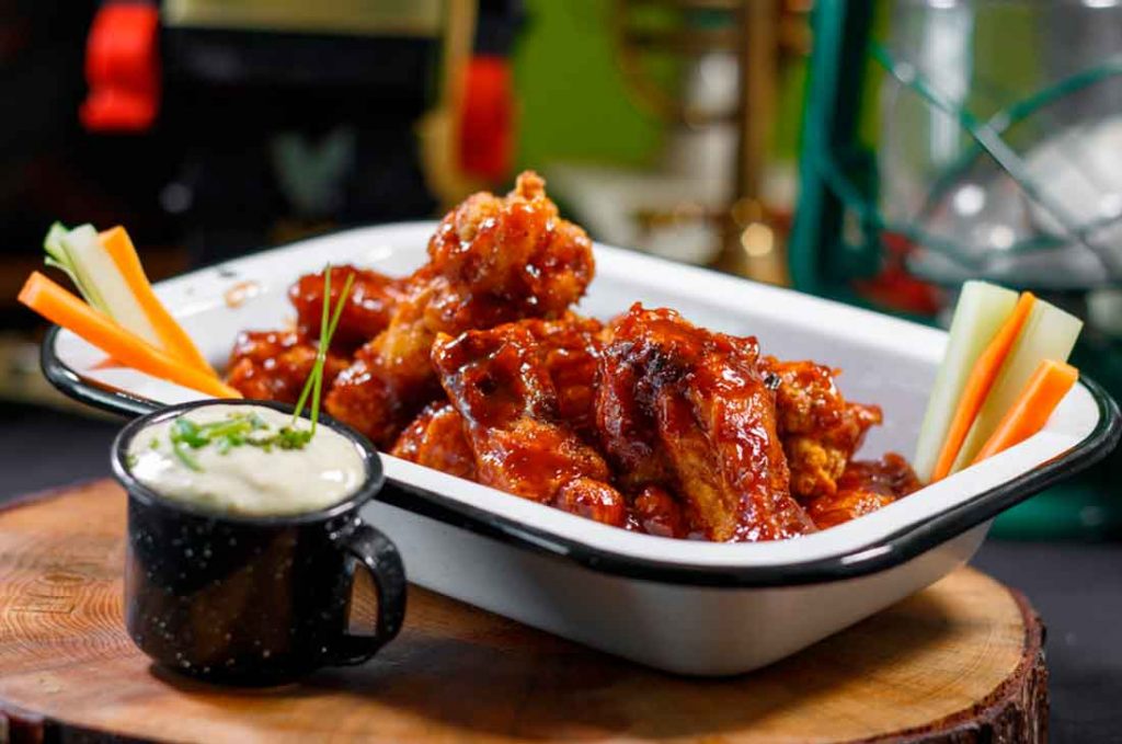 Para darle ‘alas’ al buen gusto 2 Para darle ‘alas’ al buen gusto ¿Con ganas de comer algo sabroso sin demorarse mucho?