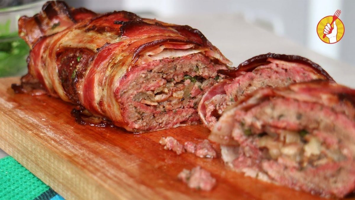 Albondigón clásico y casero El típico pastel de carne que suelen hacer en Estados Unidos, es diferente al inglés y al español. Éste es como nuestra masa de albóndigas, pero con otra forma.
