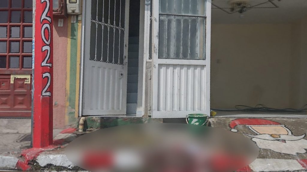 Atroz crimen de Edwin a puñal en Bosa 2 Atroz crimen de Edwin a puñal en Bosa A Edwin Francisco Prieto, quien era comunicador social y periodista venezolano, lo asesinaron con arma blanca en Bosa.