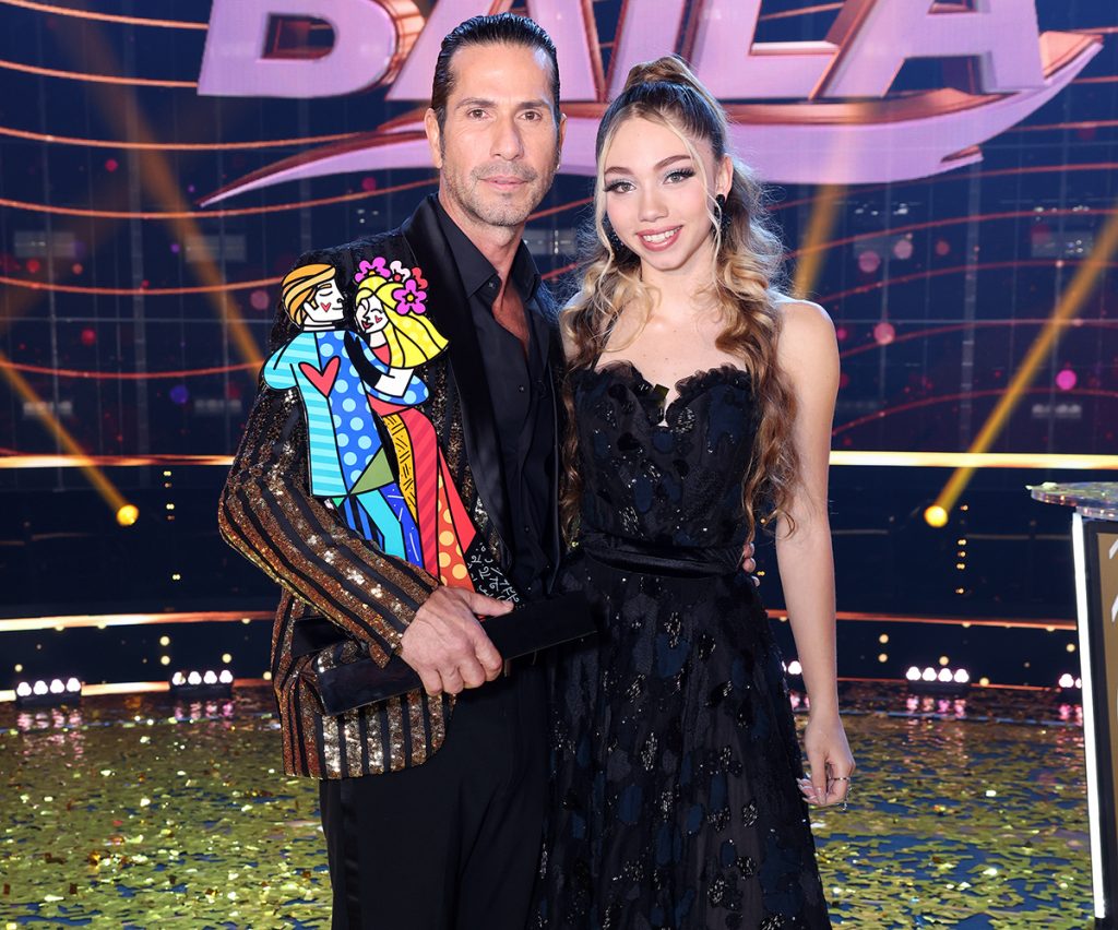 Gregorio Pernía y su hija Luna ganaron 793 millones de pesos 4 Gregorio Pernía y su hija Luna ganaron 793 millones de pesos El actor colombiano Gregorio Pernía y su hija Luna se convirtieron en los ganadores de un millonario premio que ofrecía el reality de baile producido por la cadena televisiva Telemundo.