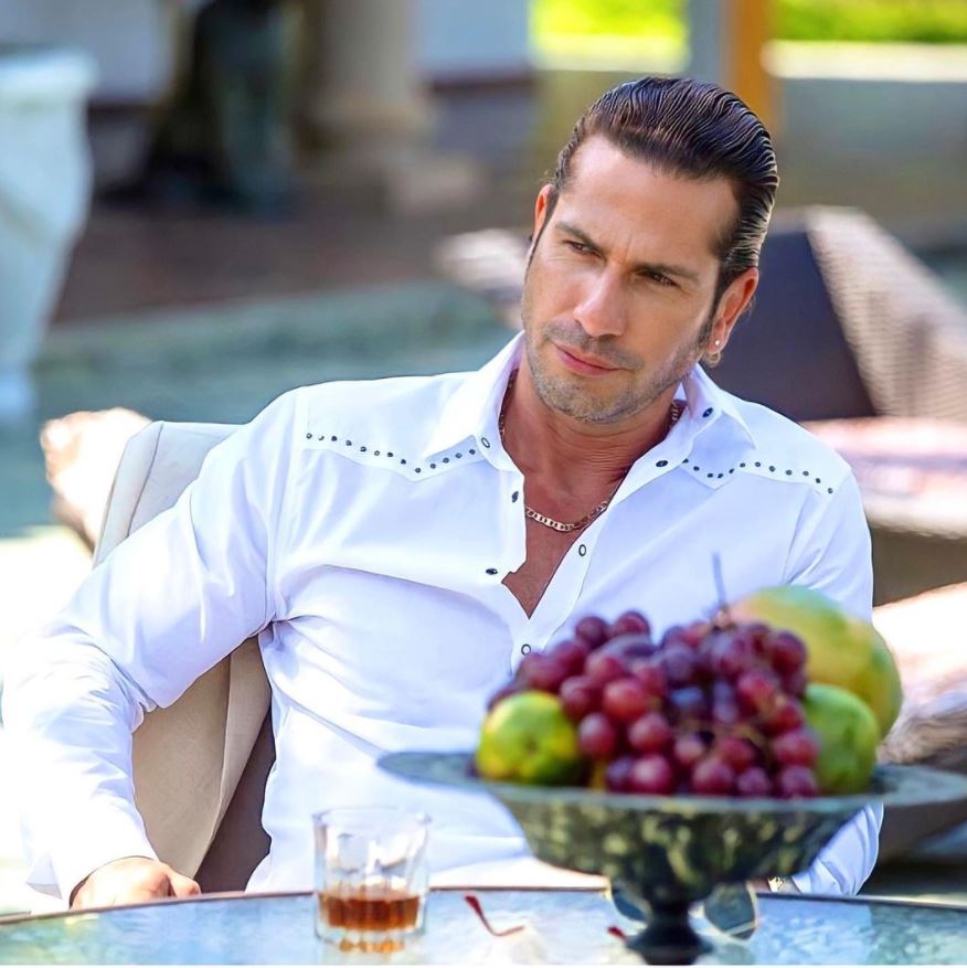 Gregorio Pernía brilla como galán y papá 1 Gregorio Pernía brilla como galán y papá Recientemente vimos a Gregorio Pernía en 'MasterChef Celebrity', programa del canal RCN en el que enamoró a los colombianos por su sensibilidad, sentido del humor y el buen amigo que es.