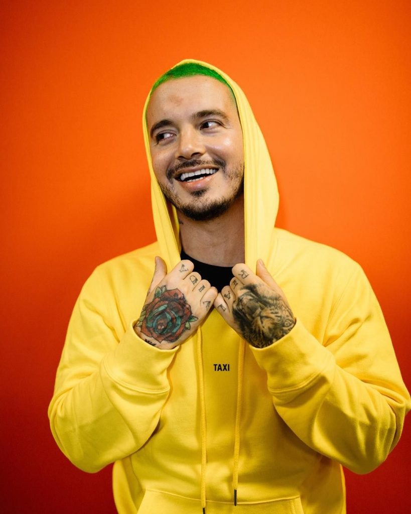 J Balvin rompió el silencio y se pronunció sobre pullas de Residente 9 J Balvin rompió el silencio y se pronunció sobre pullas de Residente En el mes de octubre, J Balvin arremetió contra los premios Grammy porque según él, "no valoran a los artistas", razón por la que invitó a que no asistieran a dicho evento.
