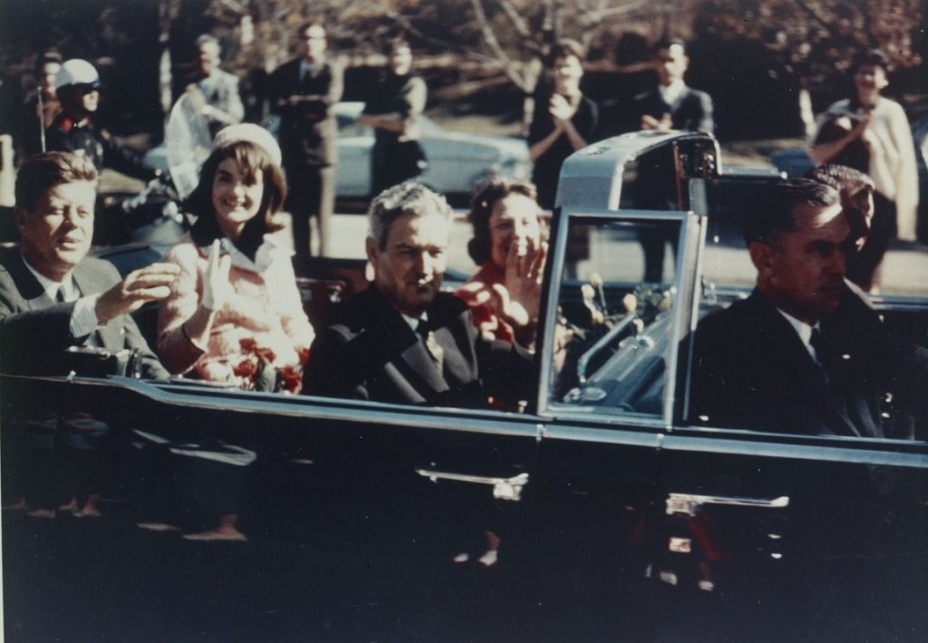 No hay claridad sobre muerte del presidente Kennedy 4 No hay claridad sobre muerte del presidente Kennedy Dando cumplimiento a un fallo de 1992, el presidente de los Estados Unidos, Joe Biden, publicó este miércoles 1.500 archivos relacionados con la investigación por el asesinato del presidente John F. Kennedy.