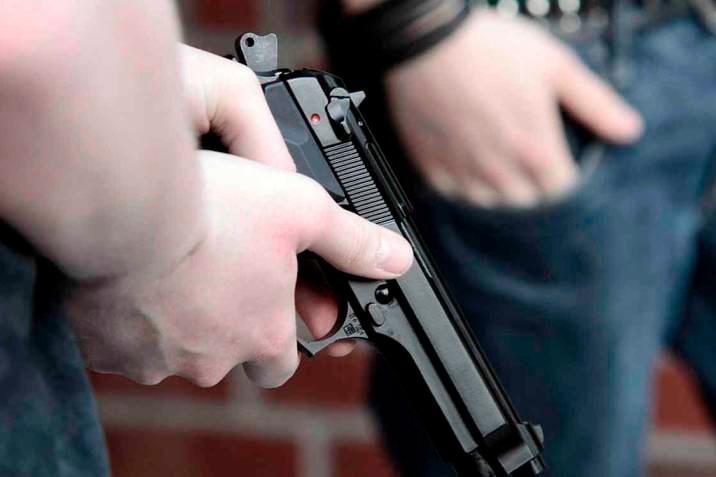 Asesinan a una mujer en el barrio Tintala 2 Asesinan a una mujer en el barrio Tintala Los rumores sobre el asesinato de una mujer en el barrio Tintala (Kennedy), en la noche del sábado, rondan por las calles del vecindario; pero ninguno se atrevió a pronunciarse con seguridad sobre estos hechos de muerte.
