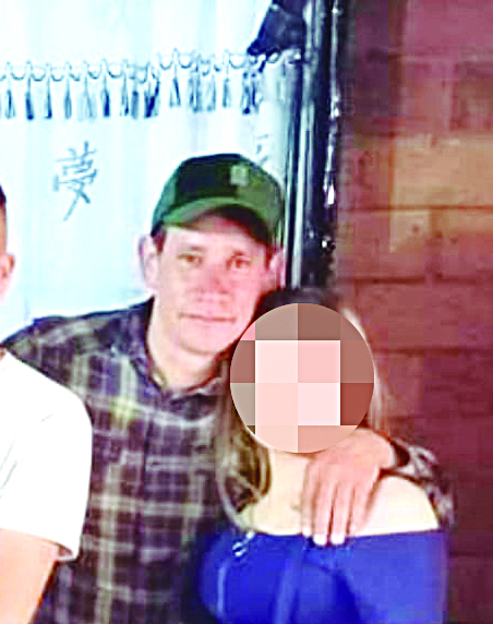 Tras fuerte tiroteo en la madrugada, asesinaron a Jesús en San Cristóbal 1 Tras fuerte tiroteo en la madrugada, asesinaron a Jesús en San Cristóbal Poco más de un día duró luchando por su vida don Jesús Antonio Rojas Agudelo, un trabajador de 42 años de edad, quien la tarde de este domingo se convirtió en la única víctima fatal que resultó de un fuerte tiroteo que se presentó la madrugada del 25 de diciembre en plena celebración de Noche Buena. Dos hombres más resultaron heridos.