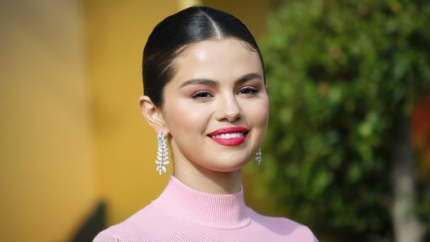 Top 10 de las celebridades con más seguidores en Instagram 3 Top 10 de las celebridades con más seguidores en Instagram Las redes sociales son una herramienta que claramente ayudan a medir la popularidad de las celebridades, es por ello que hoy le traemos el Top-10 de las famosas que más seguidores tienen en sus cuentas de Instagram.