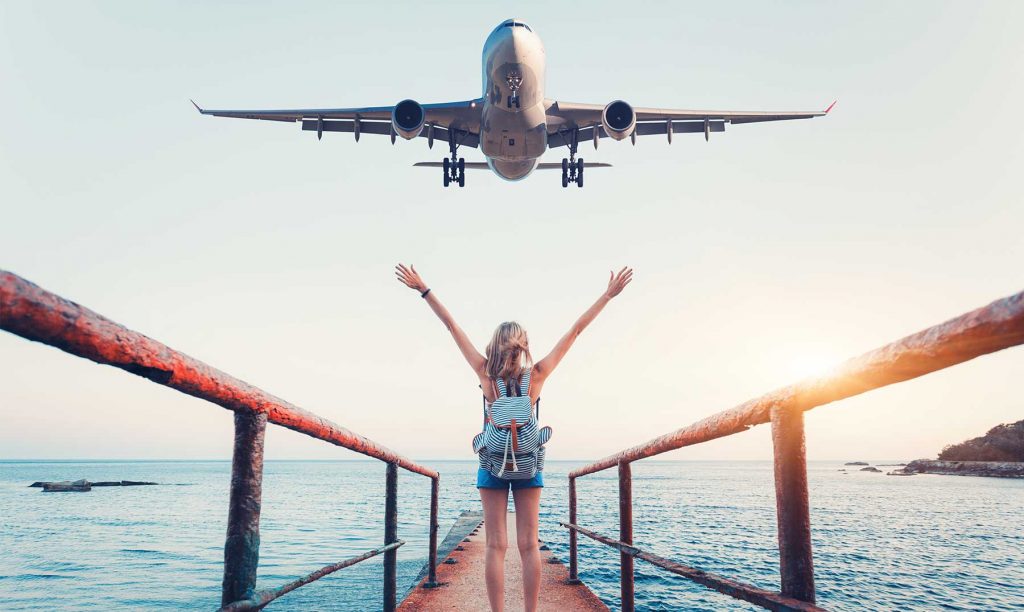 Buscan a una persona para que trabaje viajando por el mundo Hay muchos que sueñan con su trabajo ideal; entre ellos se encuentran aquellos que desearían que les pagaran por recorrer el mundo y conocer cientos de lugares y culturas. Lo mejor de todo es que este sueño se le podrá hacer realidad a una persona, ya que una empresa se encuentra en la búsqueda de un viajero al que le pagaría una suma millonaria por hacerlo.