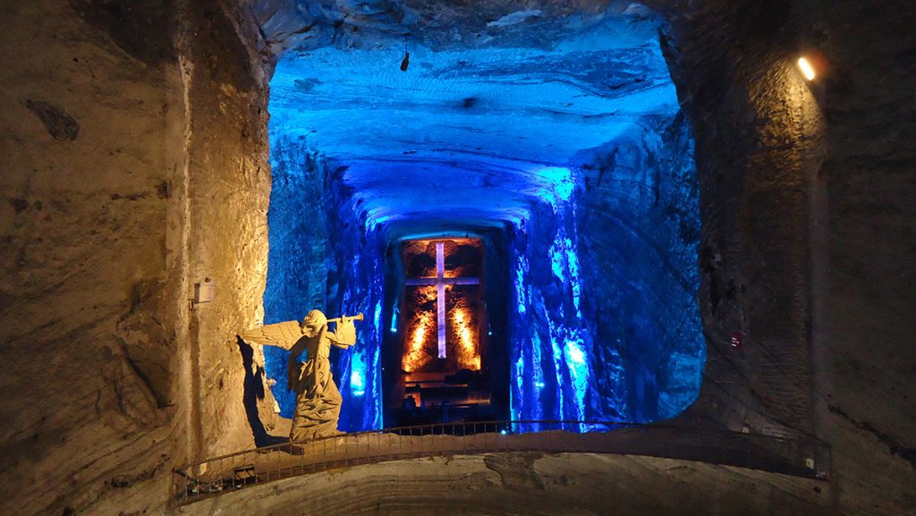 5 pueblos para visitar en Cundinamarca en el año nuevo Para empezar con el pie derecho el año 2022, disfrutar de la naturaleza, viajar y conocer nuevos destinos es el plan ideal.&nbsp; En los diferentes pueblos aledaños a la ciudad de Bogotá se podrá descubrir lugares maravillosos, encontrando la historia de Colombia, sus costumbres y su belleza.