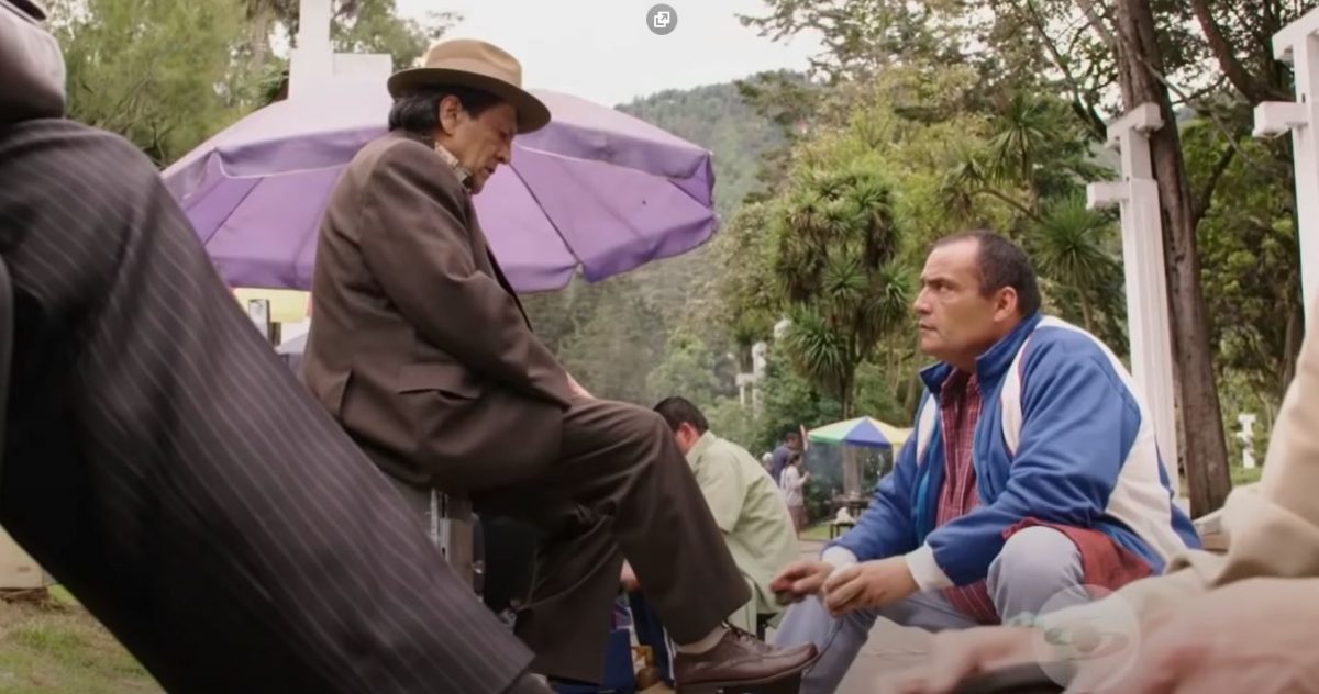 10 personajes recordados del gran Edgardo Román 9 10 personajes recordados del gran Edgardo Román En la mañana de este viernes se confirmó la muerte de Edgardo Román a sus 71 años, víctima de un cáncer, según confirmó su hijo, el también actor Julián Román. Este maestro de la actuación, quien falleció a las 7:10 a. m., tuvo una trayectoria artística de más de 50 años, participando en más de 30 obras de teatro, e interpretando a más de 60 personajes de la televisión y el cine.