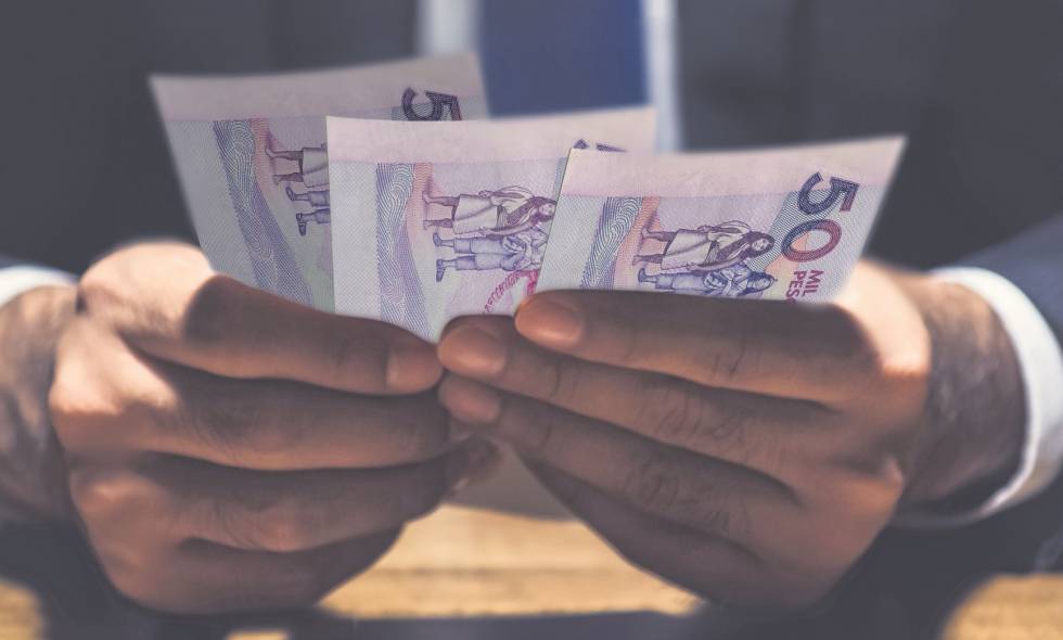 66 cobros no subirán con el salario mínimo 2 66 cobros no subirán con el salario mínimo Aunque el salario mínimo aumentó el 10,07% y quedó en $1.000.000, una de las grandes preocupaciones era que también varios impuestos y servicios públicos subieran en el mismo porcentaje, lo que hubiera castigado el bolsillo de los colombianos.