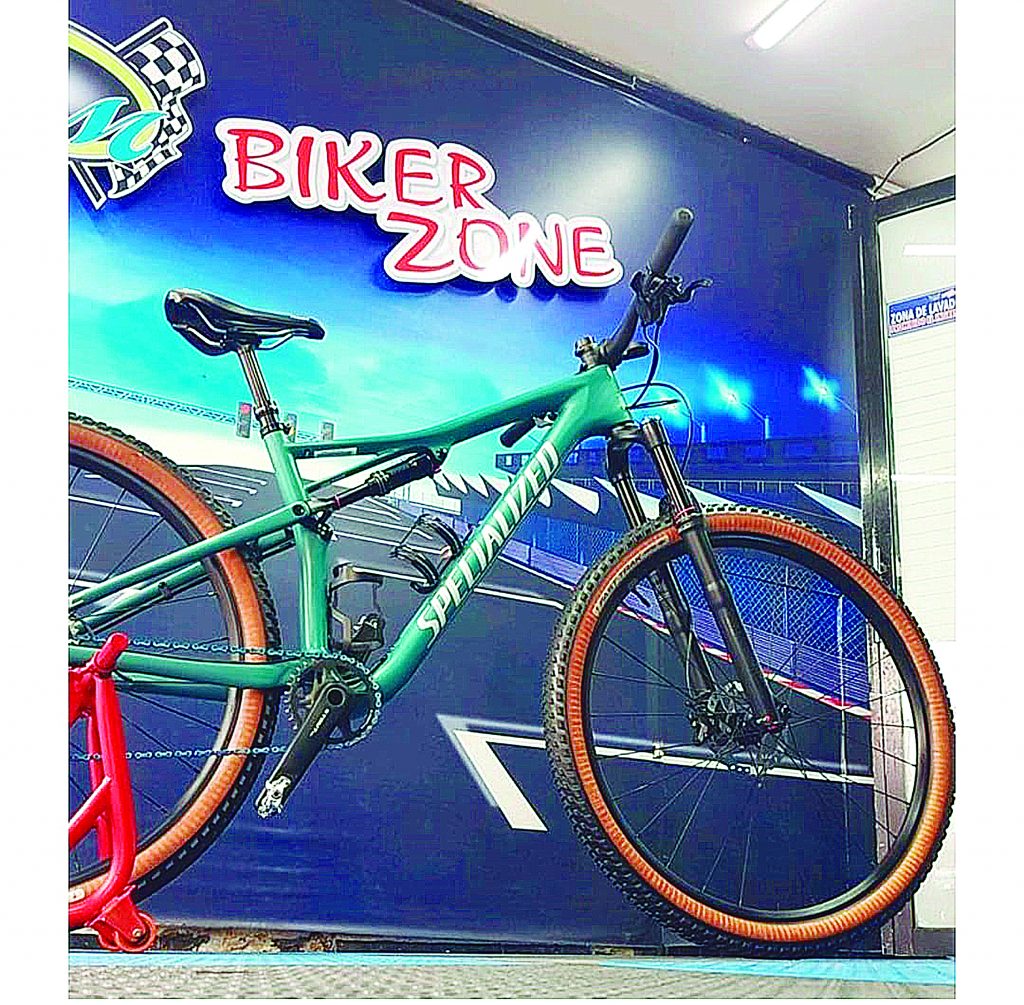 Arles, otra víctima de hurto a mano armada Seis días después de que un deportista fuera víctima del robo de su bicicleta de alta gama, la investigación por fin empezó a avanzar para poder dar con los responsables y ubicar su vehículo de dos ruedas, con el que tenía planeado participar en varias competencias de Cundinamarca este año.