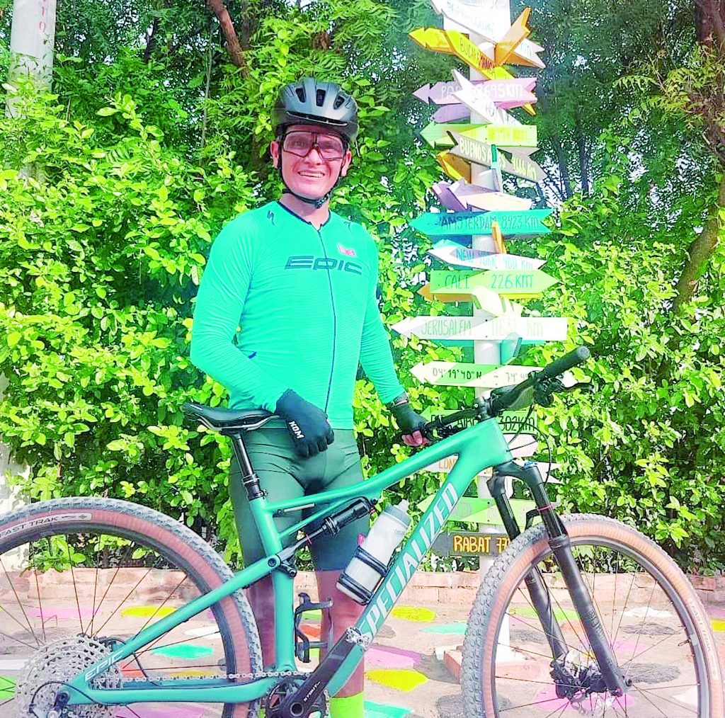Arles, otra víctima de hurto a mano armada Seis días después de que un deportista fuera víctima del robo de su bicicleta de alta gama, la investigación por fin empezó a avanzar para poder dar con los responsables y ubicar su vehículo de dos ruedas, con el que tenía planeado participar en varias competencias de Cundinamarca este año.