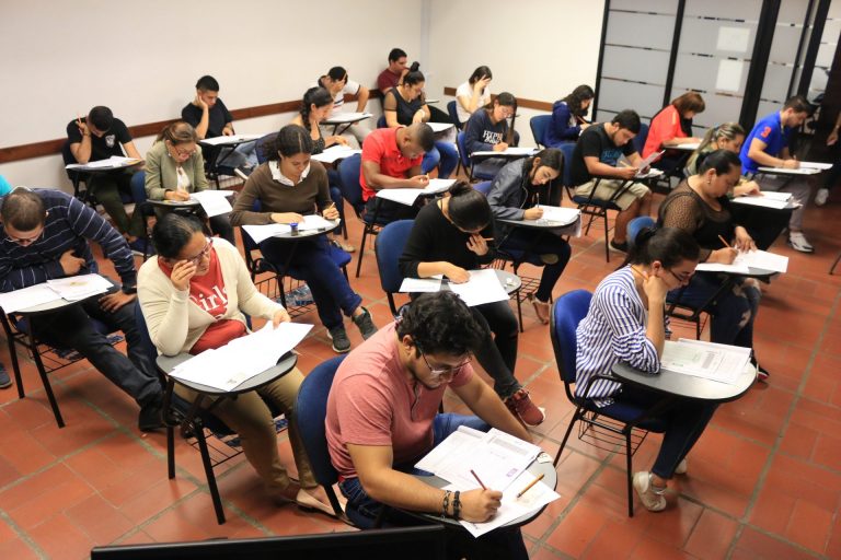 Estudiantes universidad