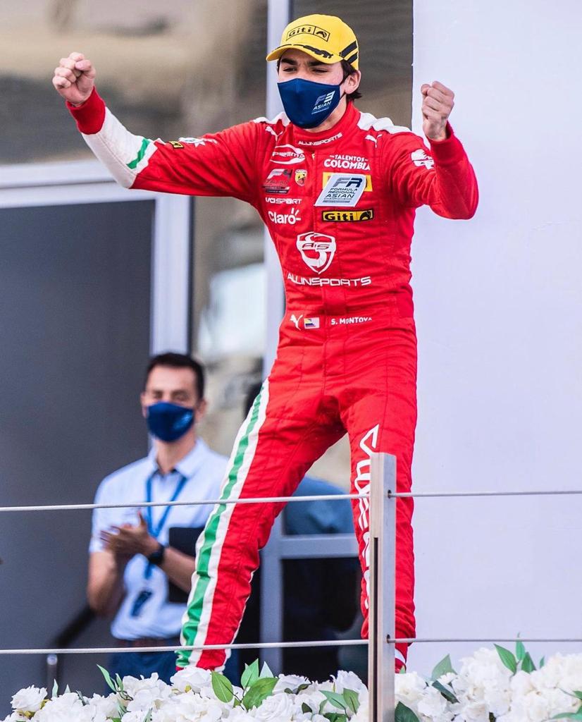 El primer triunfo de Sebastián Montoya 2 El primer triunfo de Sebastián Montoya Sebastián Montoya, piloto de la Escudería Telmex Claro, ganó hoy en su carrera de debut en la Fórmula Regional Asia y su primera en autos tipo fórmula, tras largar de la posición de privilegio y desde ahí salir a dominar una competencia de muchos percances celebrada en el Circuito de Yas Marina en Abu Dabi.