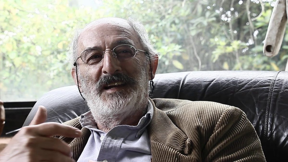 Murió el cineasta colombiano Ciro Durán 5 Murió el cineasta colombiano Ciro Durán A sus 84 años falleció este lunes 10 de enero el cineasta Ciro Durán. De acuerdo con los primeros informes que se han dado a conocer a la opinión pública, murió tras luchar contra una enfermedad que tenía desde hace tiempo.