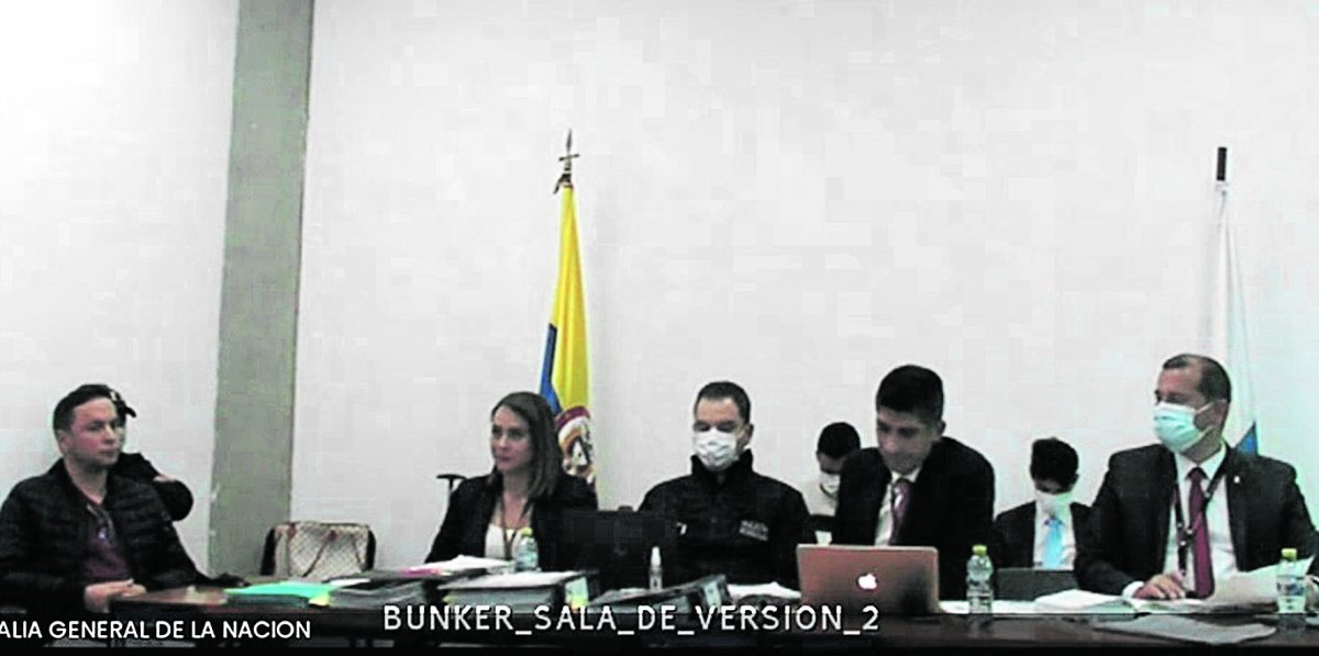 Cárcel contra Yhonier Leal por matar a su mamá y su hermano 1 Cárcel contra Yhonier Leal por matar a su mamá y su hermano Por ser considerado como un peligro para la sociedad, y tras confesar su culpabilidad en el doble homicidio de su mamá, Marleny Hernández, y su hermano, Mauricio Leal, el Juzgado 14 Penal Municipal con función de control de garantías profirió medida de aseguramiento en establecimiento reclusorio en contra de Yhonier Leal Hernández.