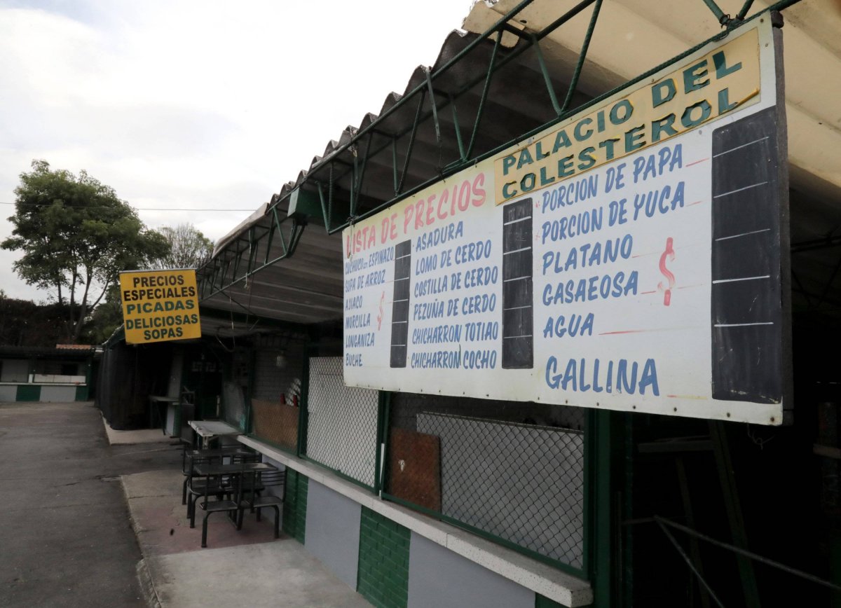 El Palacio del Colesterol vuelve a abrir sus puertas 1 El Palacio del Colesterol vuelve a abrir sus puertas Buenas noticias para los amantes del Palacio del Colesterol, pues tras dos años de mesas de negociación, este sitio volvió a abrir sus puertas.