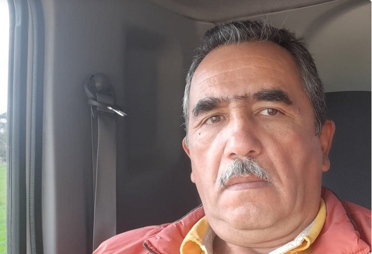 Angustiante audio de conductor poco antes de ser linchado por indígenas La tragedia ocurrida en la noche de este miércoles en inmediaciones del parque La Florida, en el occidente de Bogotá, donde un hombre fue linchado tras arrollar y causarle la muerte a una indígena Embera y su hija, sigue causando conmoción en todo el país. En los últimos minutos se conoció un audio en el que conductor pide auxilio por medio de un mensaje de voz.