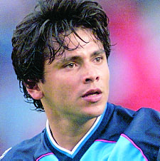 ENTRE EL VERDE Y LA ‘ACADEMIA’ El pase del 2022 en el fútbol argentino hasta el momento es el del antioqueño Edwin Cardona a Racing de Avellaneda.