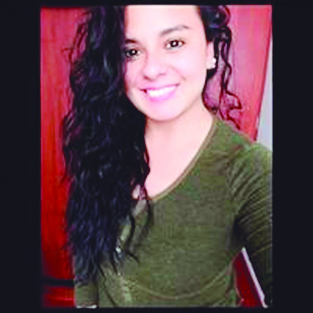 ¡Ayude a encontrarla! Buscan a Paola por las calles de Bogotá 1 ¡Ayude a encontrarla! Buscan a Paola por las calles de Bogotá En medio de la angustia y la zozobra que les genera no tener noticias de María Paola Navarro Cortés, sus familiares hablaron con Q’HUBO y reconstruyeron los últimos pasos que dio la mujer de 31 años antes de desaparecer.