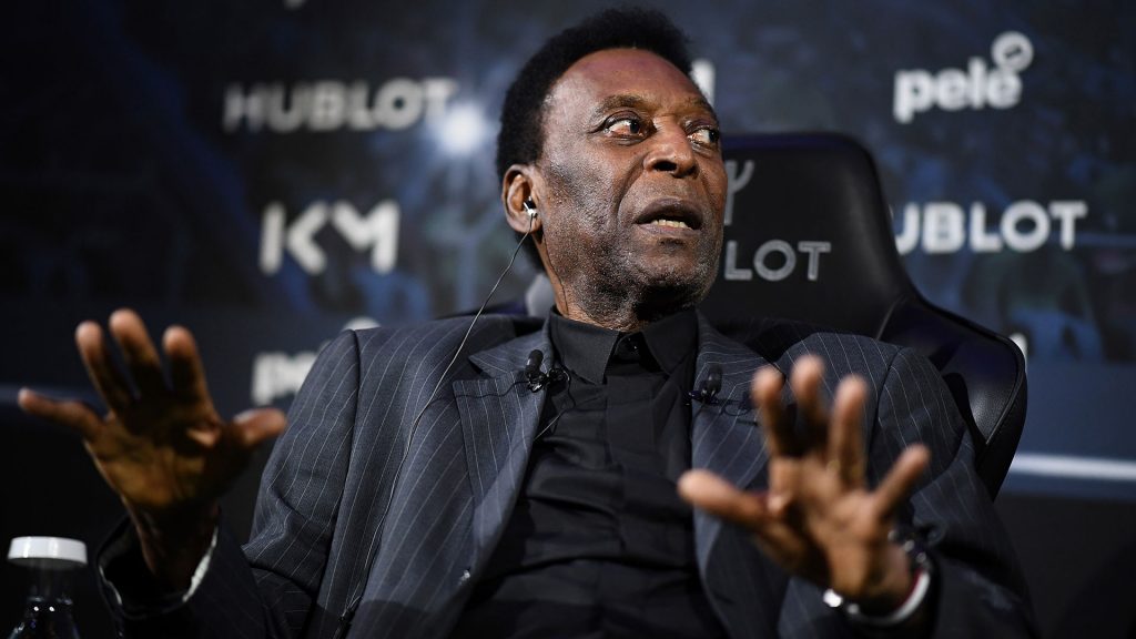 Pelé y la Reina Isabel, en la lista que predice muertes de famosos en 2022 Cada año se da a conocer la lista de la muerte ‘The DeathList’, donde se nombran a los 50 famosos que podrían morir en el año, y para este 2022 la lista ya fue publicada. Entre los que se destacan está la Reina Isabel II y el futbolista Pelé.