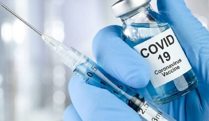 El increíble caso del hombre que se vacunó 11 veces 1 El increíble caso del hombre que se vacunó 11 veces Las autoridades de salud en la India acusan al ciudadano Brahamdev Mandal de alterar documentos para recibir 11vacunas contra el COVID-19.