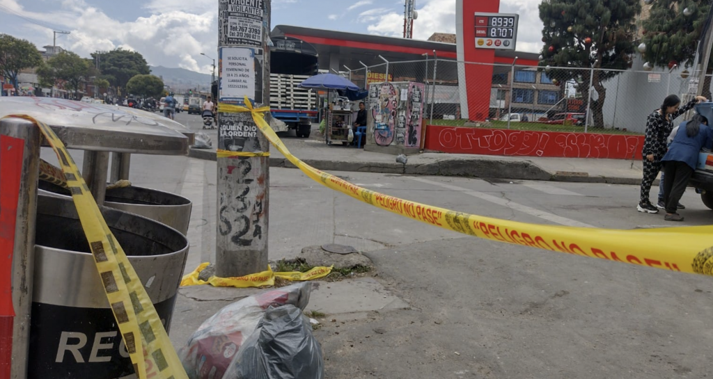 Piden justicia por asesinato del barrista Javier 1 Piden justicia por asesinato del barrista Javier El pasado domingo un brutal asesinato desoló las calles del barrio Danubio Azul en Usme, luego de conocerse del crimen de un joven de 28 años de edad. Su nombre era Javier Andrés Sánchez.