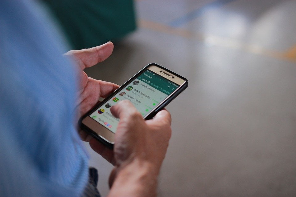 ¡Pille! Truco para bloquear los chats de WhatsApp 1 ¡Pille! Truco para bloquear los chats de WhatsApp WhatsApp es una de las aplicaciones de mensajería más usadas, y en la que muchos usuarios buscan privacidad y seguridad a la hora de usarla.