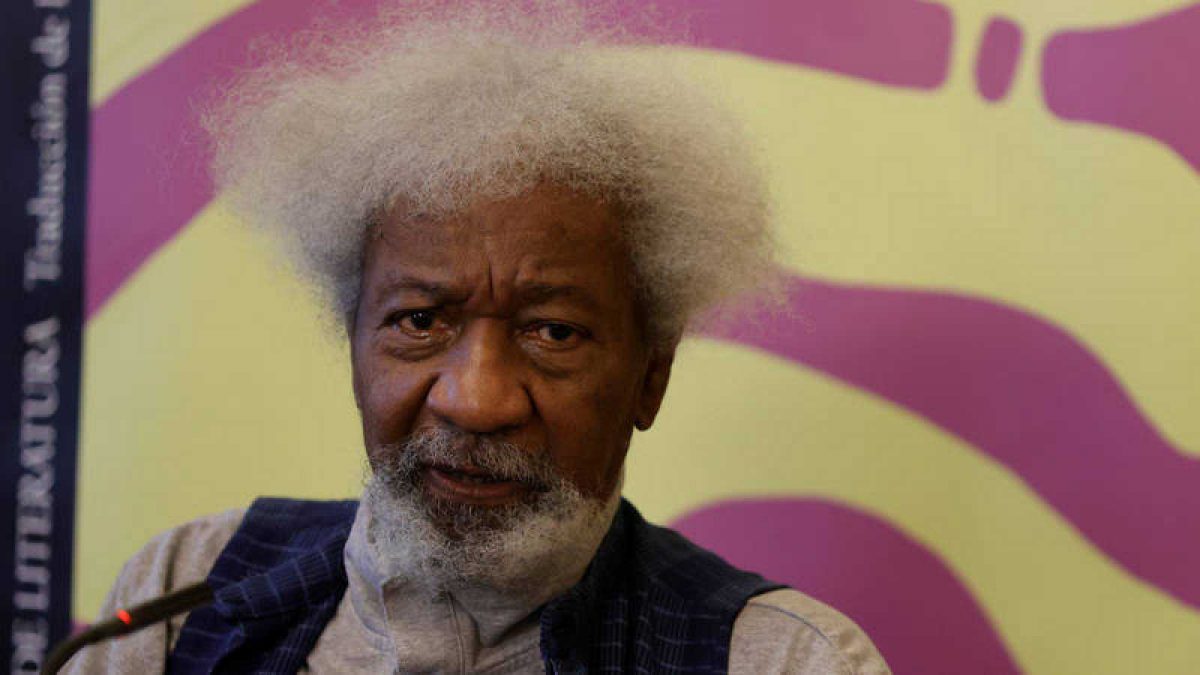 El Premio Nobel de Literatura invitado al Hay Festival de Cartagena 5 El Premio Nobel de Literatura invitado al Hay Festival de Cartagena El primer autor negro en recibir el Nobel de Literatura, Wole Soyinka, es uno de los invitados a la edición 2022 del Hay Festival Cartagena
