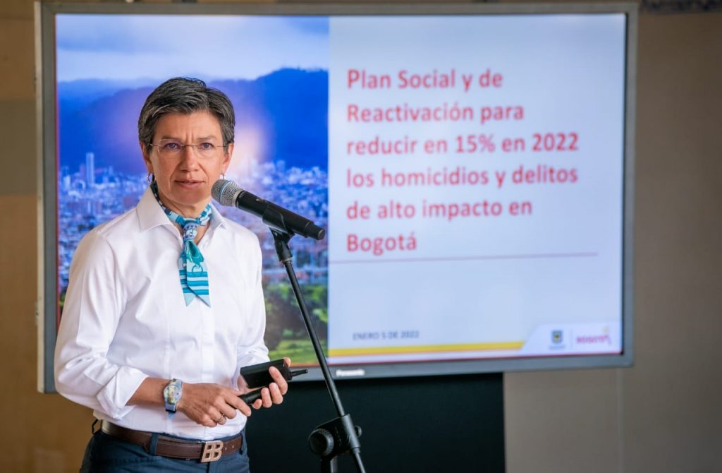 Lo dice la Alcaldía: homicidios y atracos violentos aumentaron en 2021 10 Lo dice la Alcaldía: homicidios y atracos violentos aumentaron en 2021 Delitos de alto impacto aumentaron el año anterior, pero alcaldesa se compromete a reducir en un 15% los homicidios en 2022.