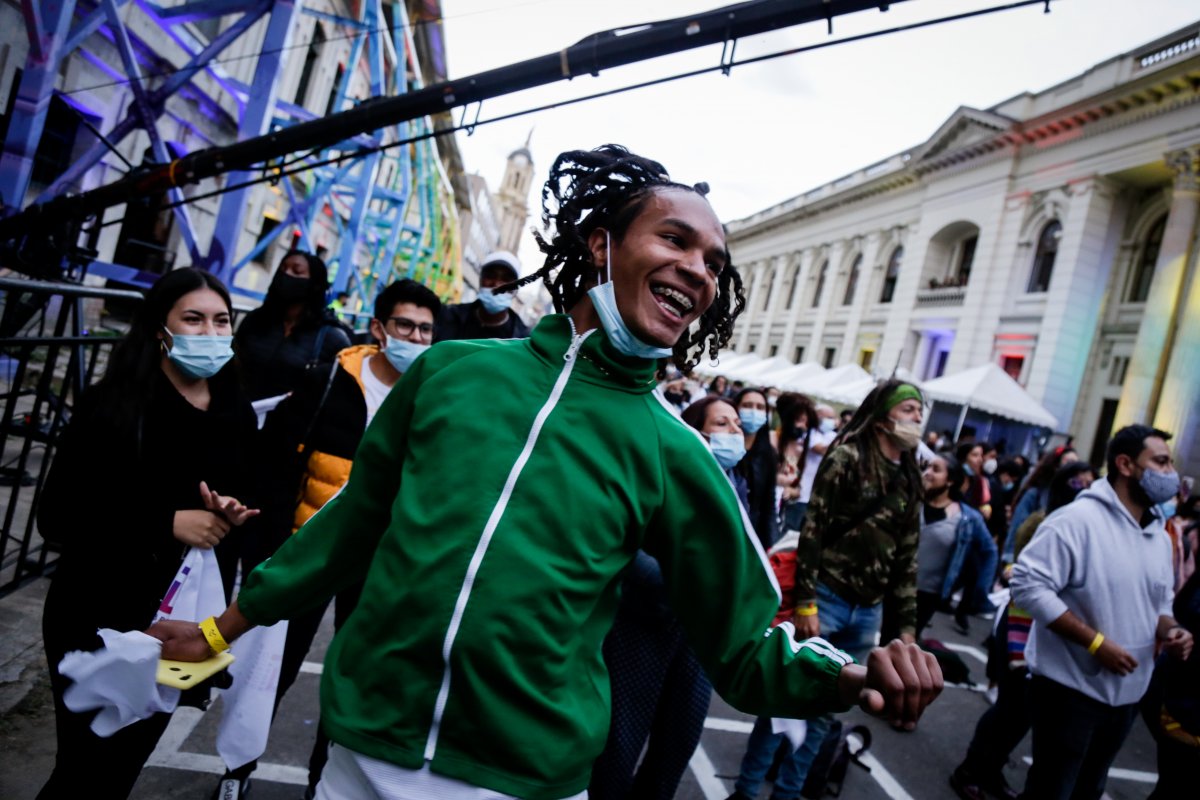 Agéndese y disfrute con el Festival Centro 2022 2 Agéndese y disfrute con el Festival Centro 2022 Si usted disfruta de la música y el arte, no se pierda el Festival Centro 2022, un evento organizado por la Fundación Gilberto Alzate Avendaño (Fuga), que este año tiene el eslogan ‘Canta, vive, alza tu voz’.