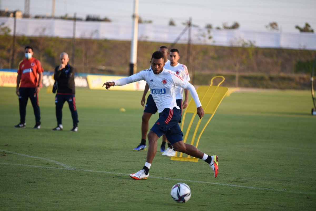 Esta es la nómina de la Selección para enfrentar a Honduras 7 Esta es la nómina de la Selección para enfrentar a Honduras La Selección Colombia se medirá este domingo a su similar de Honduras, en un duelo que servirá como preparación para lo que se viene en las Eliminatorias Sudamericanas.