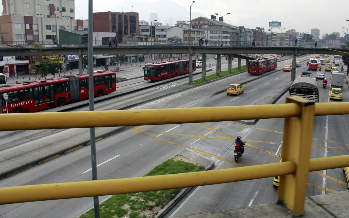 ¡Ojo! Estas son las normas para la publicidad visual de los candidatos en Bogotá 1 ¡Ojo! Estas son las normas para la publicidad visual de los candidatos en Bogotá La Secretaría de Ambiente dio a conocer los nuevos parámetros que regularán la publicidad exterior visual en referente con las próximas elecciones del Congreso y la Presidencia de la República.