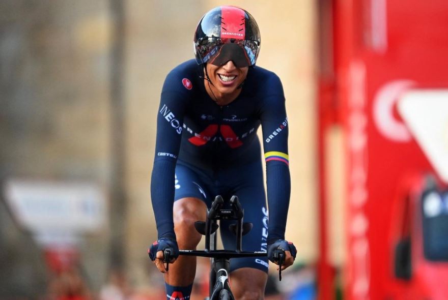 Los cinco retos deportivos del país para este 2022 2 Los cinco retos deportivos del país para este 2022 Clasificarse para el Mundial de Catar, repetir en alguna de las grandes vueltas el triunfo de Egan Bernal en el Giro 2021, y hacer un buen papel deportivo y organizativo en la Copa América femenina son algunos de los retos que se plantea Colombia para el 2022.