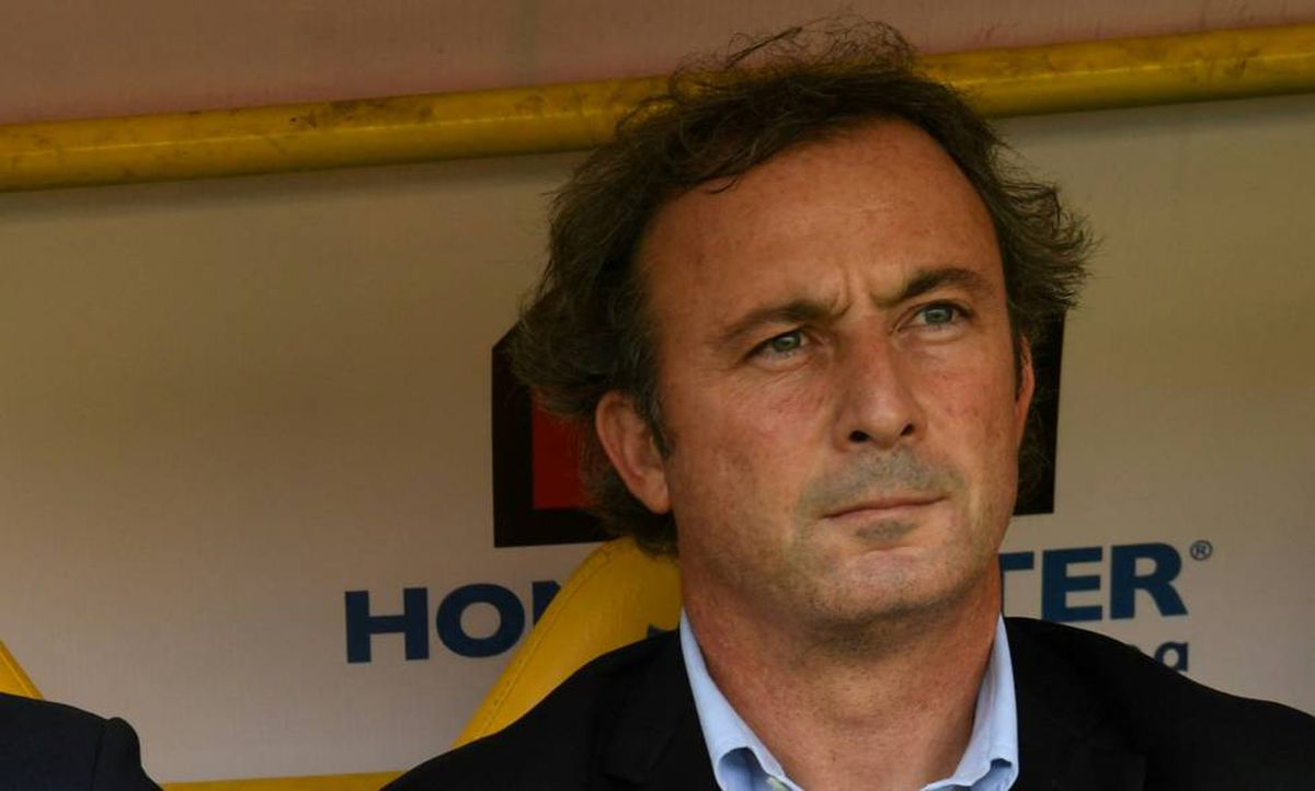 Con seis técnicos extranjeros, hoy comienza la liga colombiana 3 Con seis técnicos extranjeros, hoy comienza la liga colombiana Martín Cardetti, técnico de Santa Fe