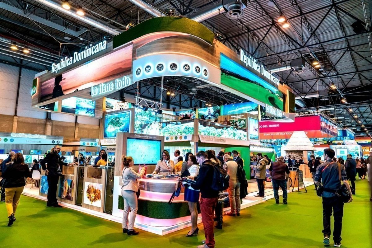 Colombia estará en importante feria de turismo en España Esta semana, Colombia llegará a Fitur 2022, una de las ferias de la industria turística más relevantes a nivel mundial, que tendrá lugar en Madrid.