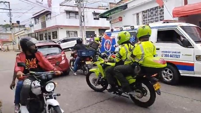 Asesinato en el barrio El Tejar 1 Asesinato en el barrio El Tejar Ante la mirada desconcertada de los vecinos del barrio El Tejar, en el municipio de Fusagasugá (Cundinamarca), el Cuerpo Técnico de Investigación (CTI) realizaba las labores pertinentes tras el homicidio de un hombre en un supermercado del sector. Los familiares de la víctima fueron arribando poco a poco, pero el llanto y los gritos desconsolados de una joven no pasaron desapercibidos. Su dolor era comentado entre los habitantes que observaban la terrible escena.