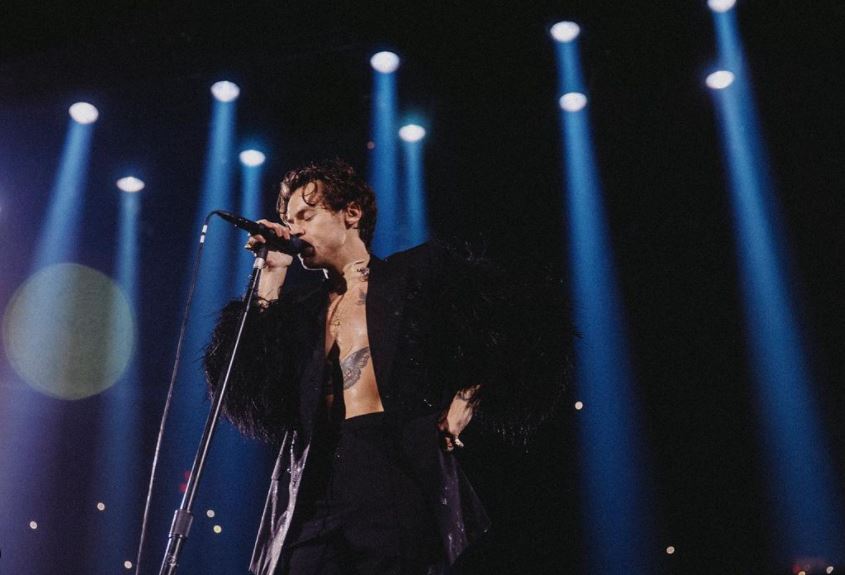 Harry Styles confirma que vendrá a Colombia El artista multiplatino Harry Styles anunció las fechas reprogramadas para su gira mundial, además de nuevos espectáculos en todo el mundo, agravado incluyendo Colombia.